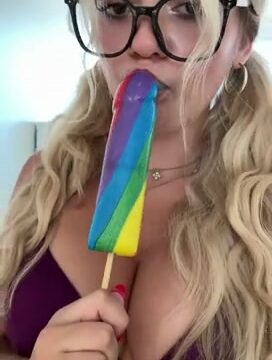 Abigaillutz Lolipop Dick Sucking OnlyFans Video